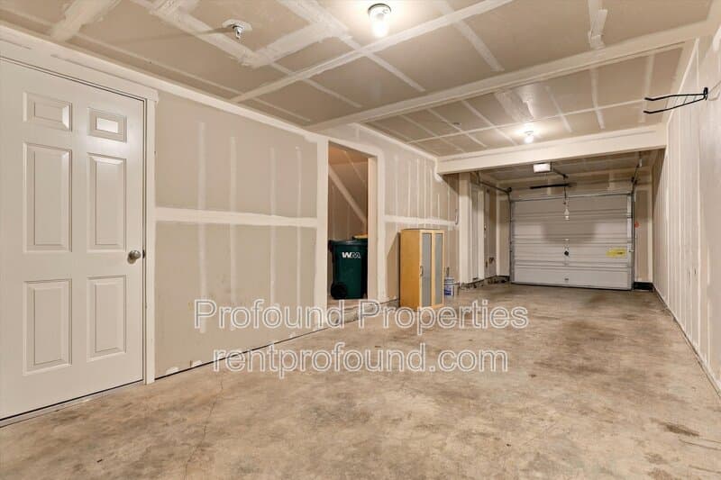 Beaverton Condo: 8630 SW 147th Terrace - 103