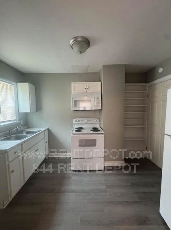 Evansville House: 2513-2515 Adams Ave, Evansville, IN 47714 - Unit 2515