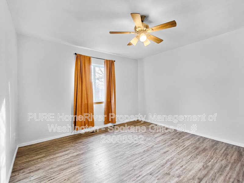 Medical Lake House: 1018 N Lindsay St