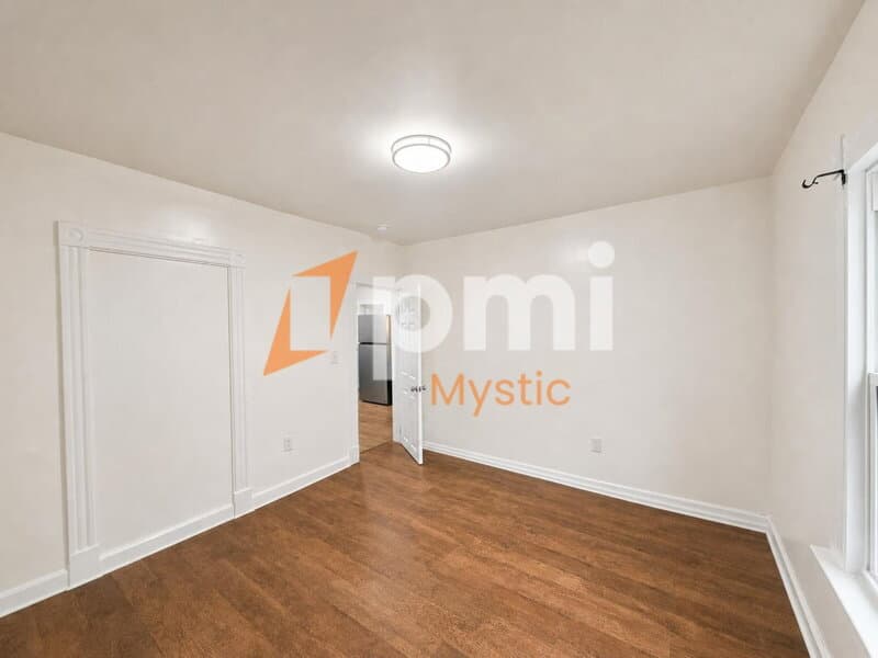 Meriden Condo: 135 Willow Street