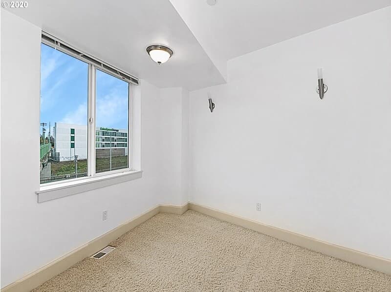 Portland House: 6020 Northeast Willow Street