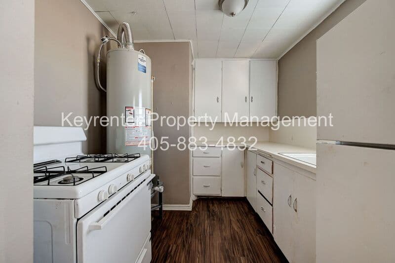 Oklahoma City House: 316 SW 27th St - Unit 4