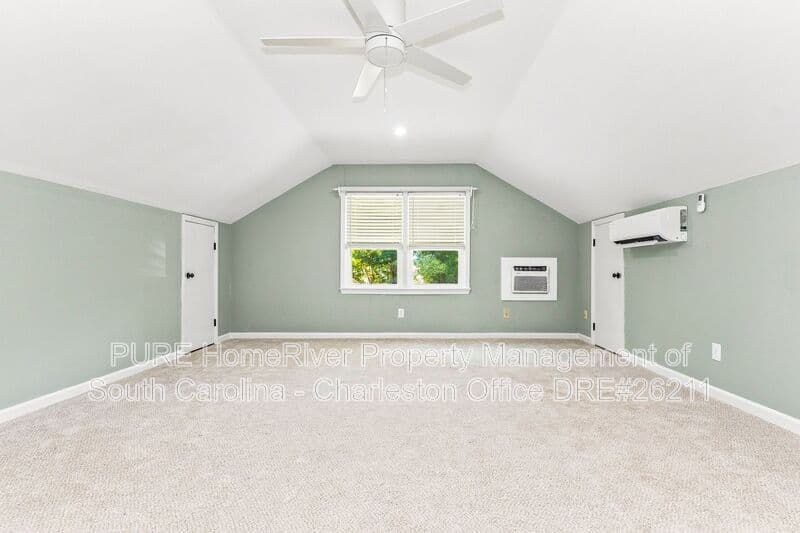 Goose Creek House: 154 Fox Chase Dr
