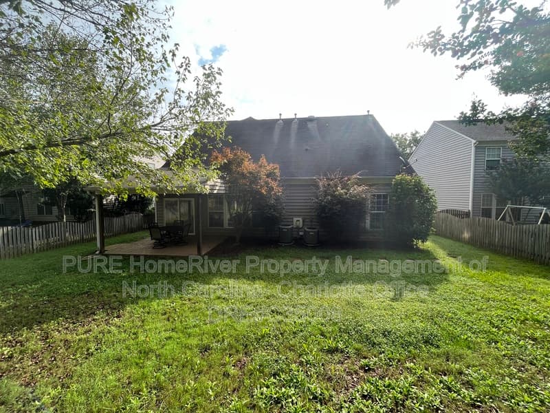 Charlotte House: 8903 Darcy Hopkins Drive