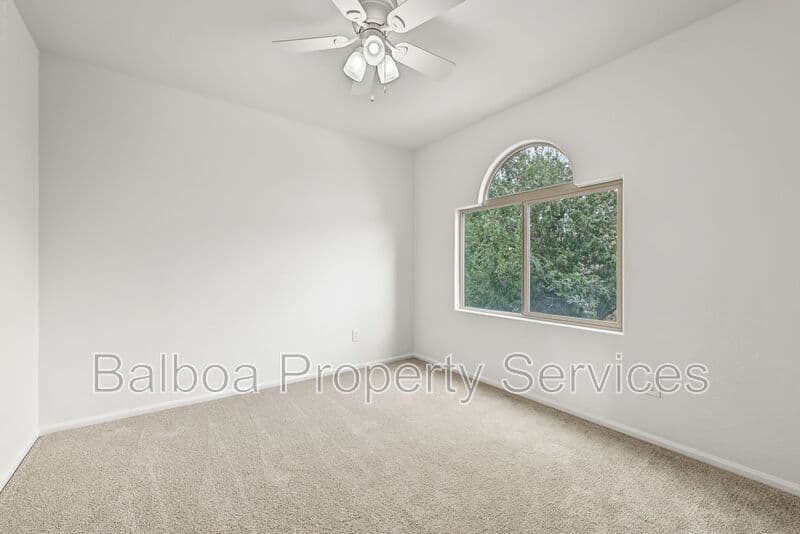 Florence House: 6135 E Paradise Ln