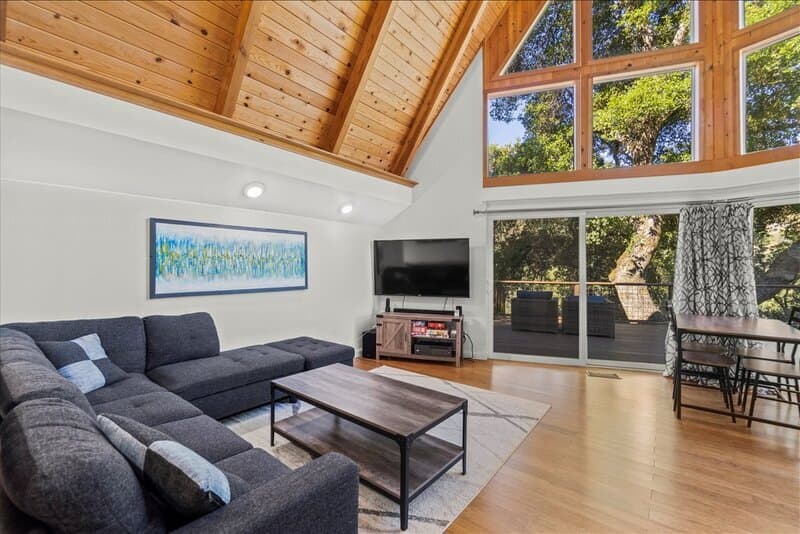 Cloverdale House: 47 Geysers Road