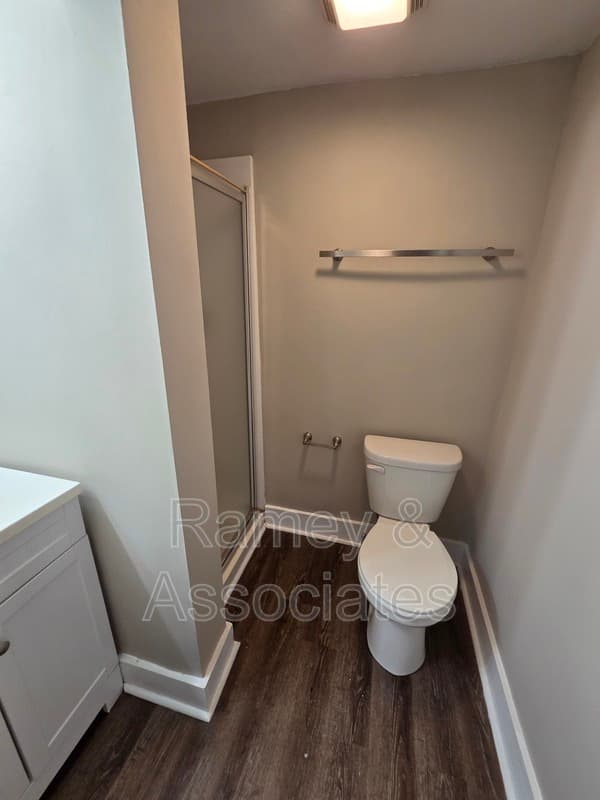 Louisville House: 4106 S 2nd Street