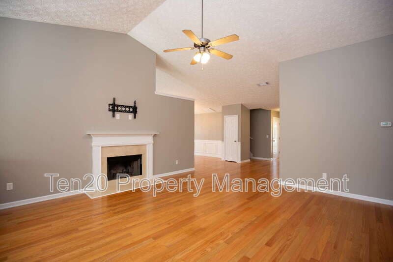 Phenix City House: 6 Woodmere Ct