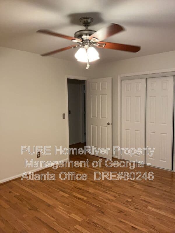 Alpharetta House: 8031 Henderson Ct
