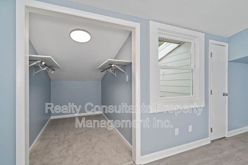 Mooresville House: 604 E. Iredell Avenue