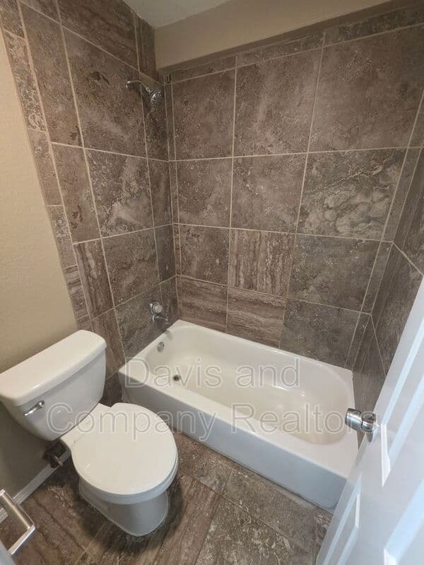 Midland House: 3316 Caldera Blvd 124