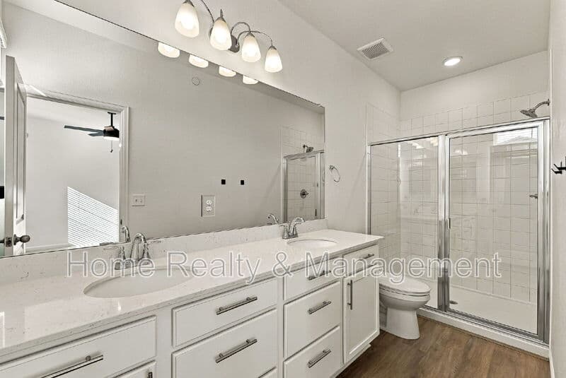 Erie Townhome: 1364 Penner Dr
