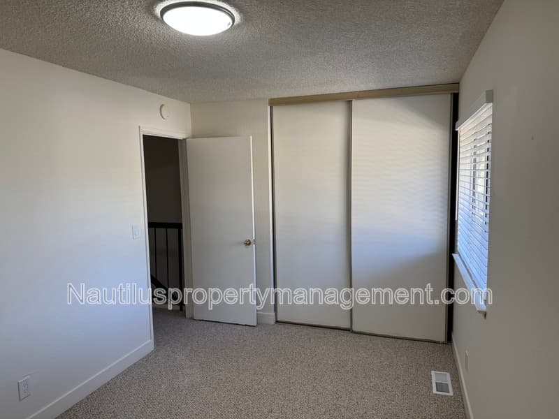 Santa Cruz Townhome: 127 Castillon Terrace