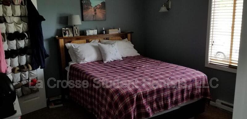 La Crescent Apartment: 619 Welshire Drive