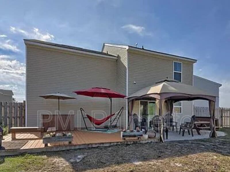 Lexington House: 1218 Denali Ct