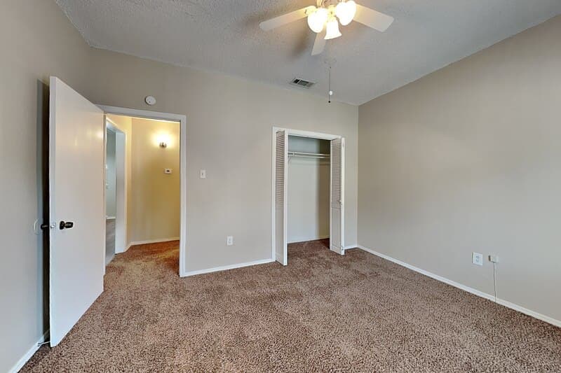 Rowlett House: 6324 Alissa Dr