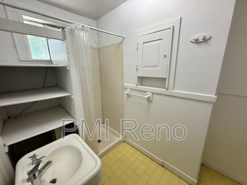 Reno Condo: 46 West 10th Street Rm 5