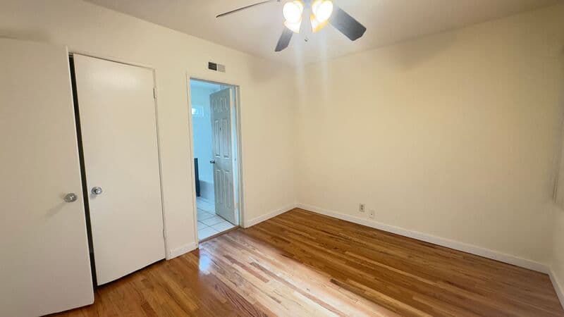 Glendora House: 427 E Haltern Ave