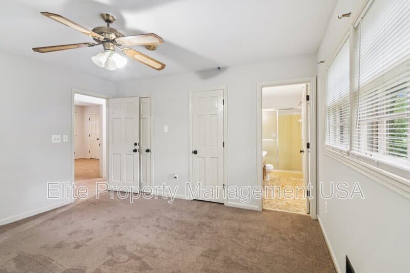 Atlanta House: 2600 Lantern Lane