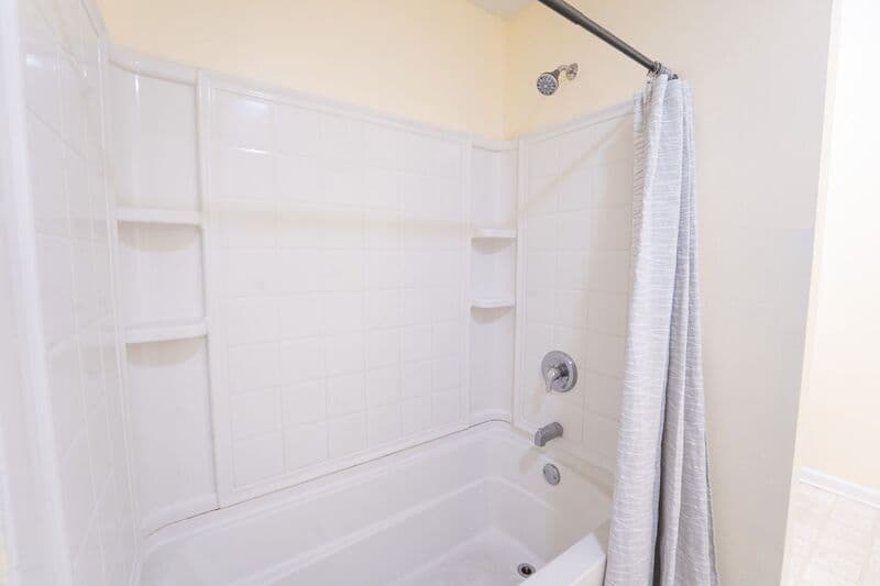 Port Wentworth House: 7 Gimbal Cir