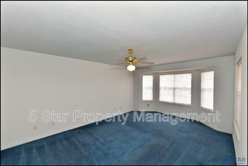 El Paso House: 14101 Koshare Ct