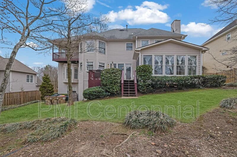 Alpharetta House: 120 Creekside Park Dr
