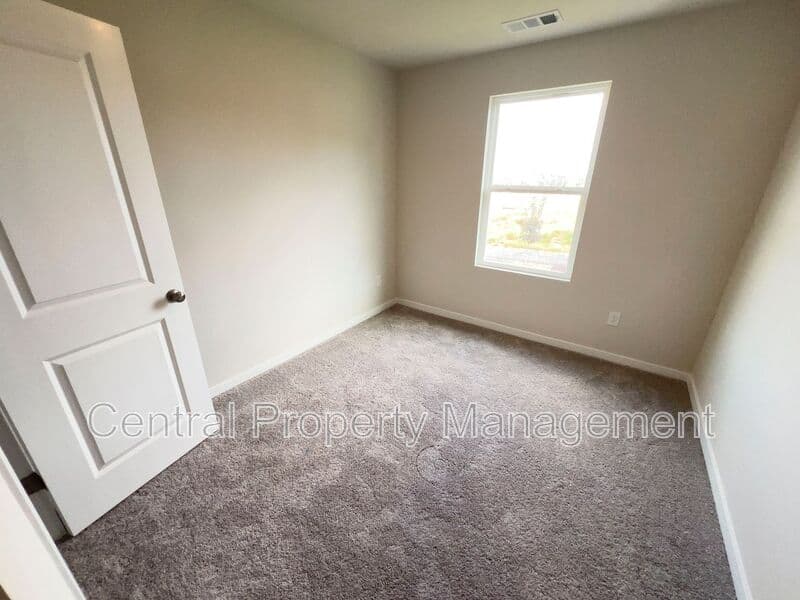 Spartanburg House: 6018 Tavener Drive