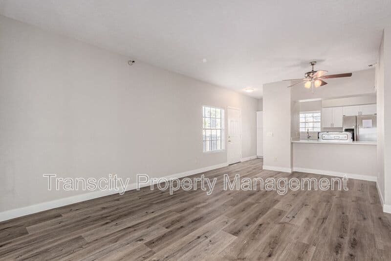 Scottsdale House: 8020 E Thomas Rd
