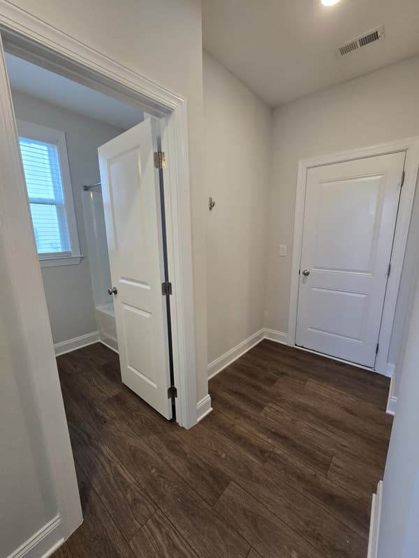 Knightdale House: 421 Hawkeye Drive
