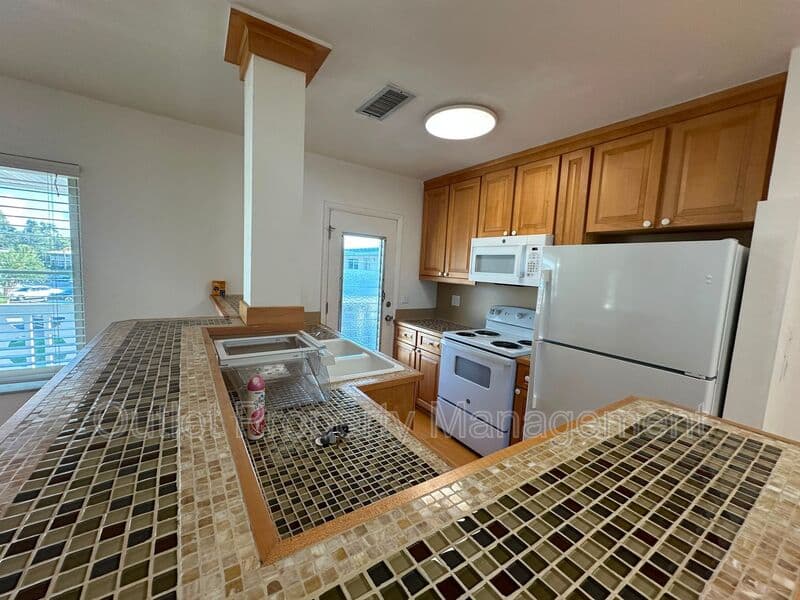 Maitland Condo: 1140 S Orlando Avenue