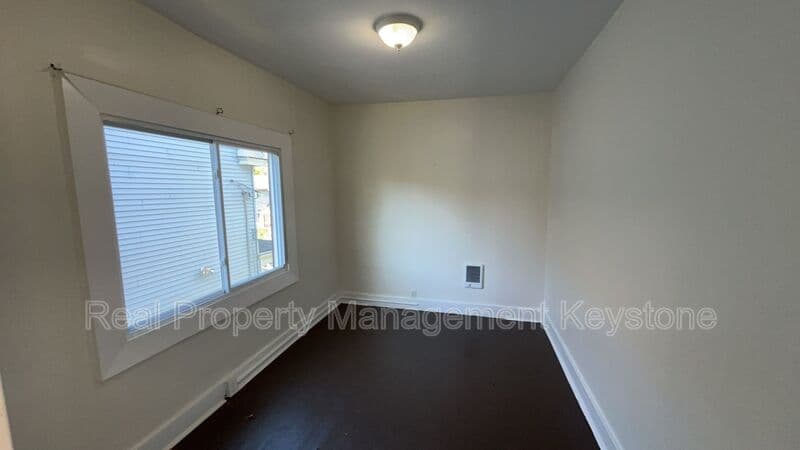 Homestead Condo: 122 E. 16th Ave