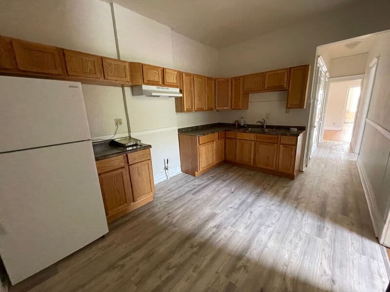 Chicago House: 4424 W. Armitage 2W