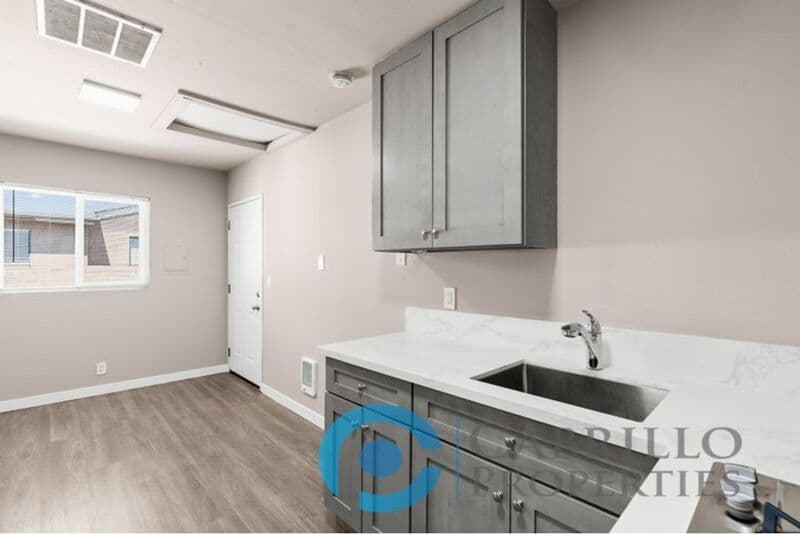 San Diego Condo: 4423 52nd Street