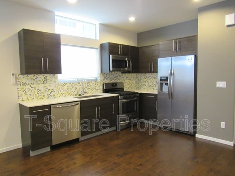 Seattle House: 4848 A Delridge Way SW