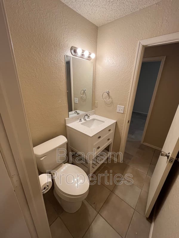Tulsa Condo: 5981 East 25th Pl