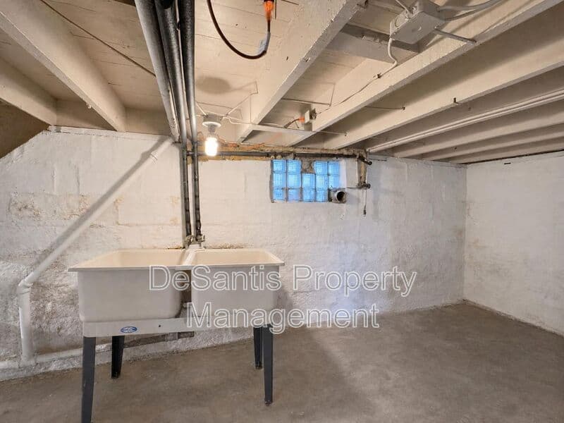 New Kensington House: 1613 Fourth Avenue