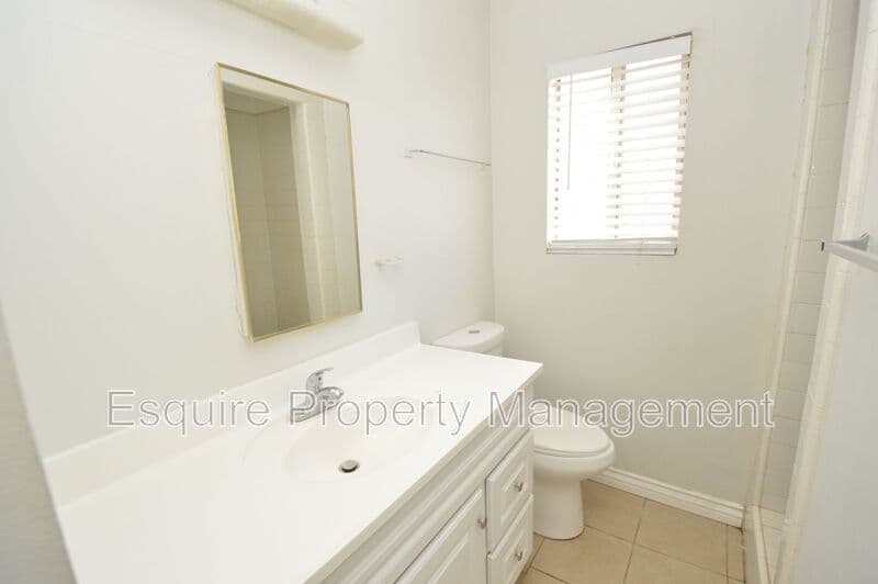 OXNARD Condo: 421 FIRST STREET