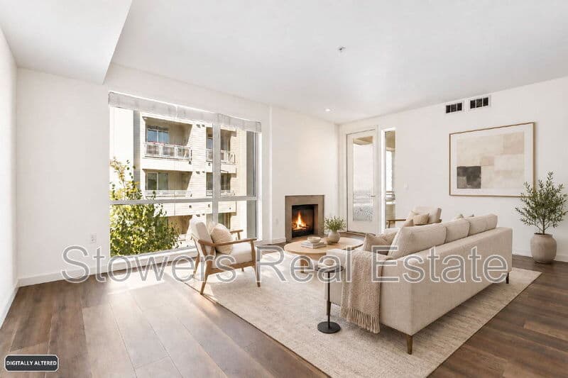 Walnut Creek Condo: 1655 N California Blvd