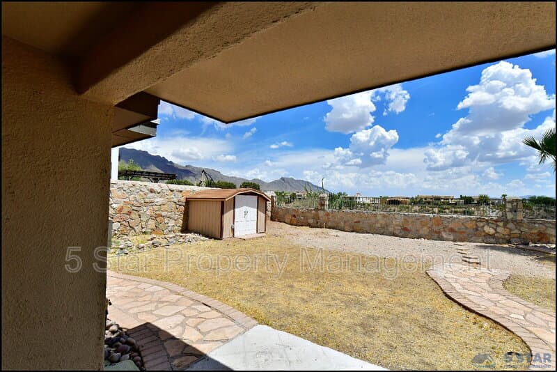 El Paso House: 6372 Franklin Ridge Dr !!