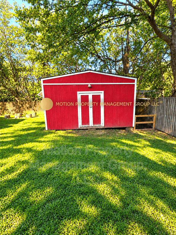 Cleveland House: 635 Ledford Rd NE