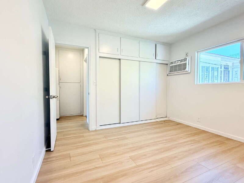 Los Angeles Condo: 2023 Reservoir Street