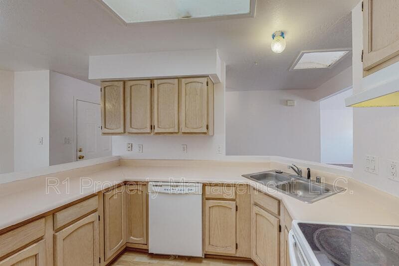 Rio Rancho House: 1729 Chamisa Road Northeast