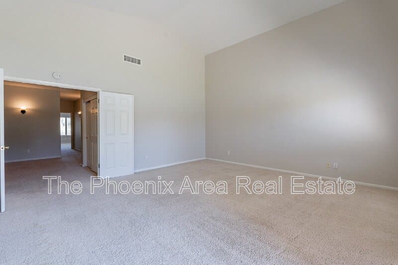Mesa House: 4133 E Elmwood St