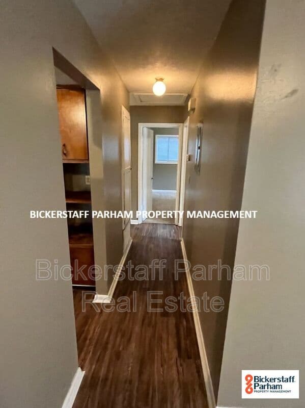 Columbus House: 751 Baxley Way