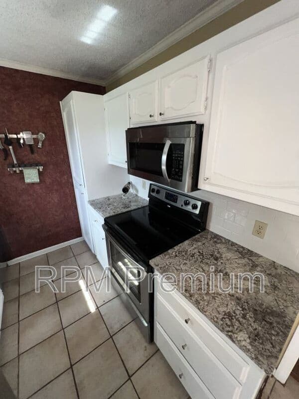 Baton Rouge Condo: 10062 Jefferson Hwy