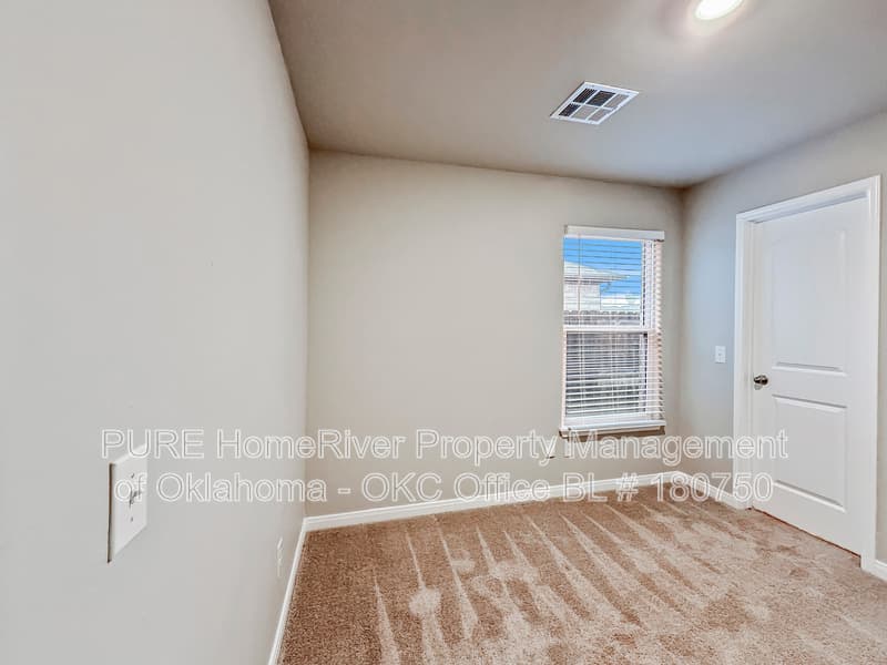 El Reno House: 1609 Vermilion Ln