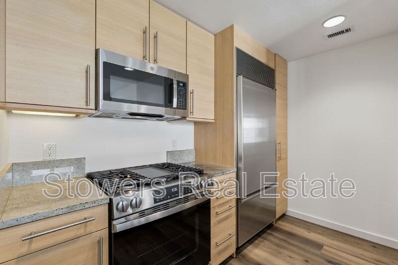 Walnut Creek Condo: 1655 N California Blvd