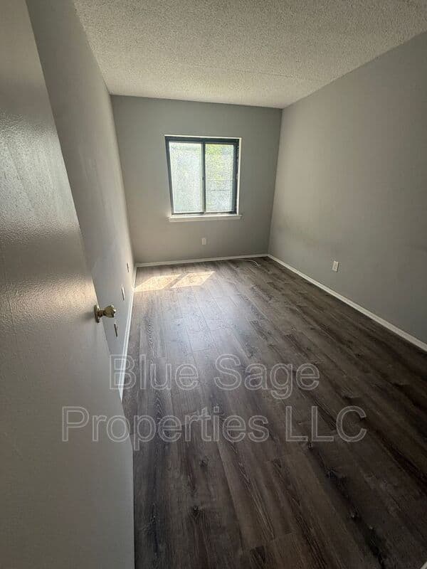 Wallingford Condo: 722A Putnam Blvd