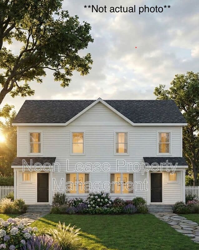 Milford House: 402 N Walnut St