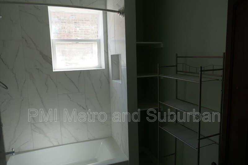 Chicago Condo: 4053 North Long Avenue